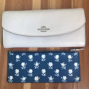 Coach wallet w/ blue floral lining